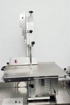 Bandsaw Machine