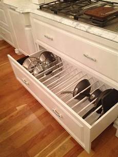 Cabinet Hanger