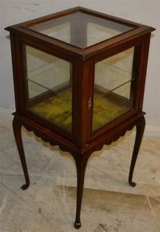 Show Cabinet