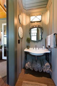 Wc Cabinet